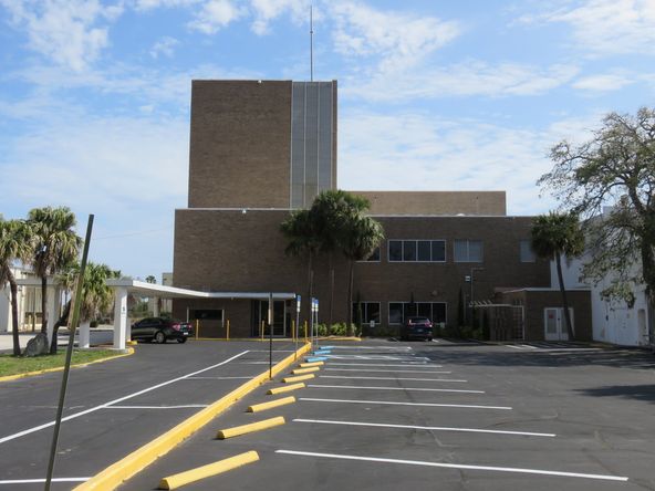 Freestanding Downtown Building: 226-230 N. Beach Street, Daytona Beach, FL 32114